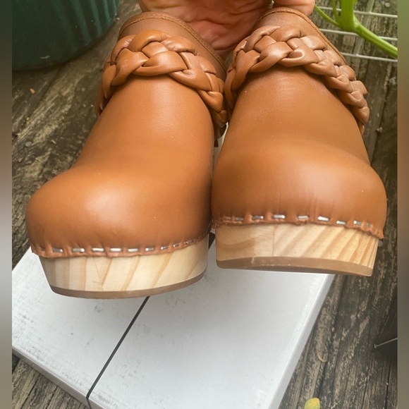 DOLCE VITA Hila Saddle Leather Platform Wooden Heels Sz 9 - Picture 10 of 13